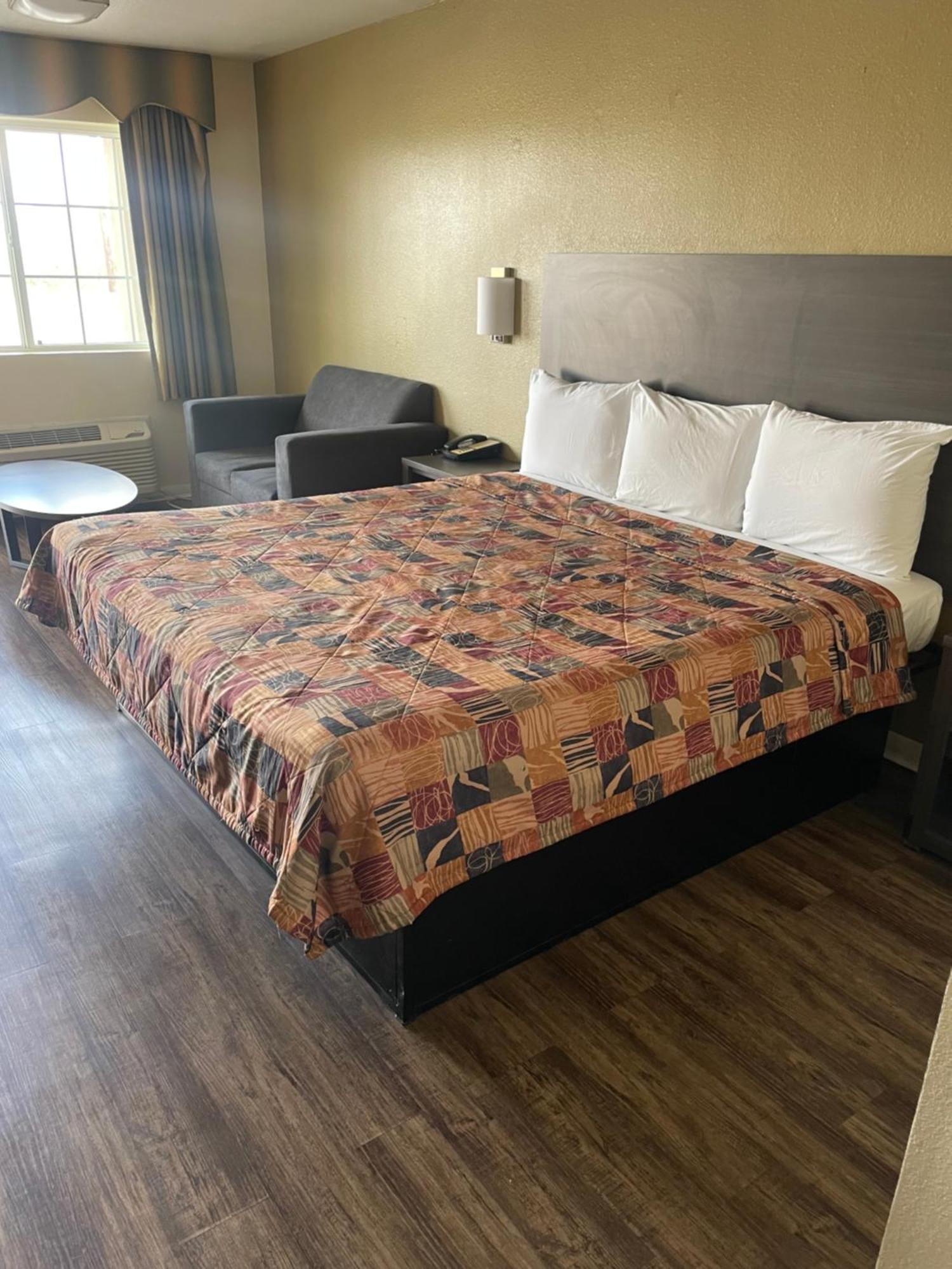 Relax Inn Marlin מראה חיצוני תמונה